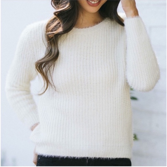 Today Only ! White Fluffy Sweater Size Small - Picture 2 of 5